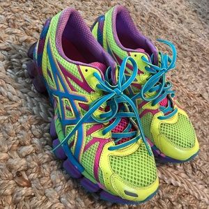 Asics Gel-Nimbus running shoes size 9